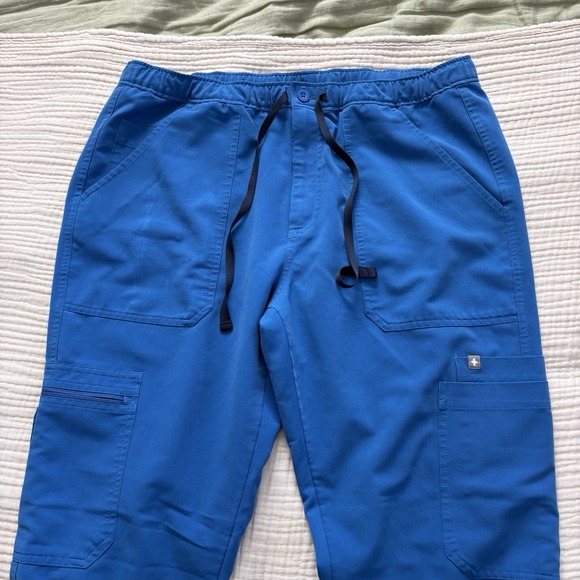 FIGS Scrub Cargo Pans Women's Sz Large Technical Collection Royal Blue Zipper - Picture 9 of 13